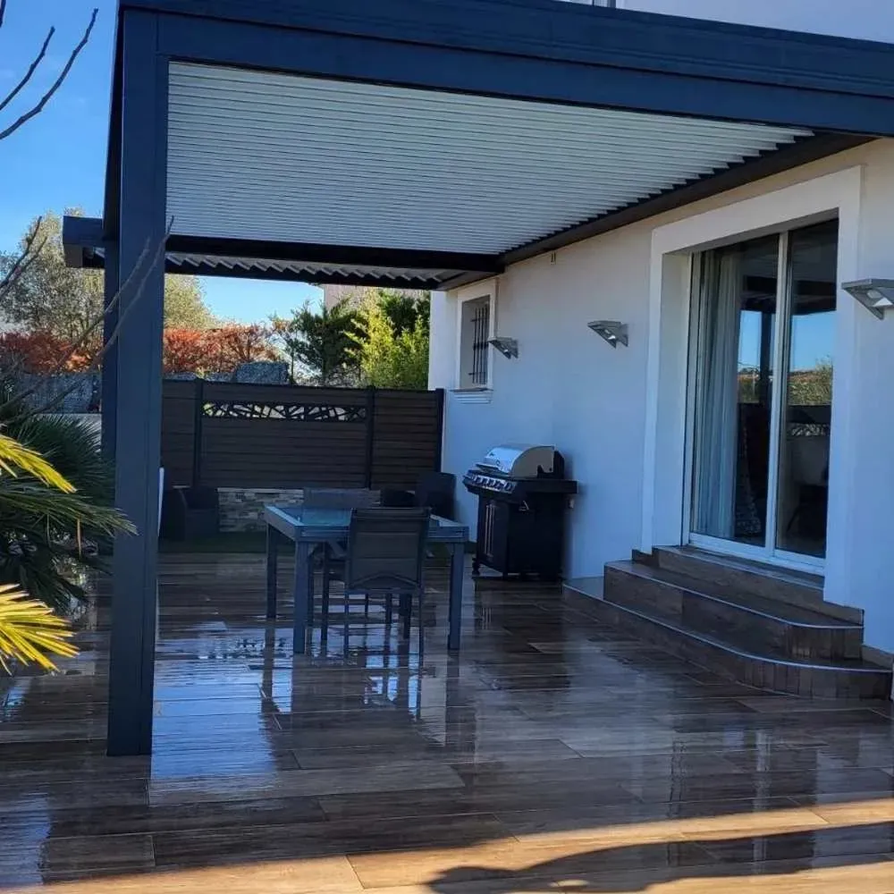 pose de pergola bioclimatique alu def service (10)